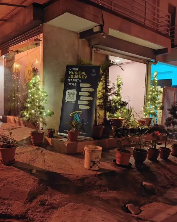 An evening at our academy in Koramangala. The lights are on, and the music is always ready to play.