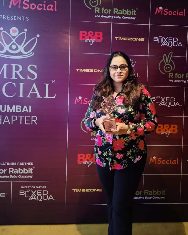 I was so honored to receive the Leading Mompreneur Award in the culinary category from Mrs. Social. This award recognizes the passion and hard work that goes into building this dream.