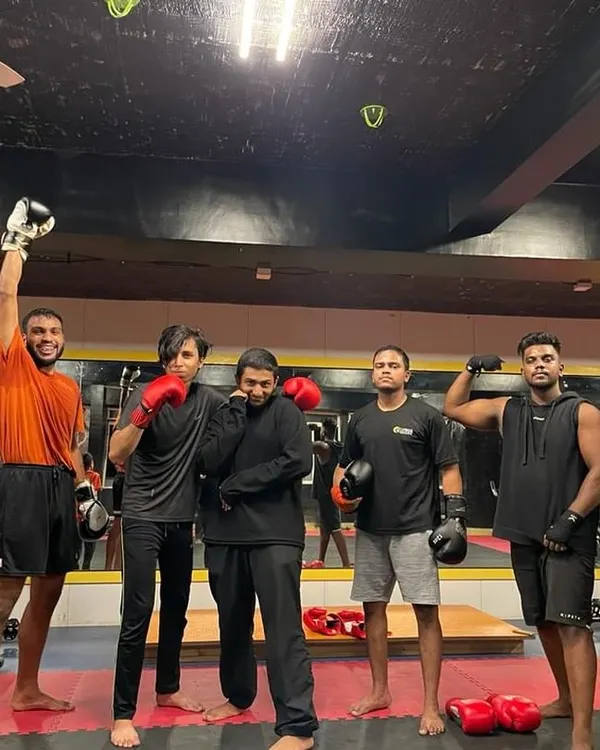 Teamwork makes the dream work. A great shot of the crew after a tough boxing session, including some of our younger members.