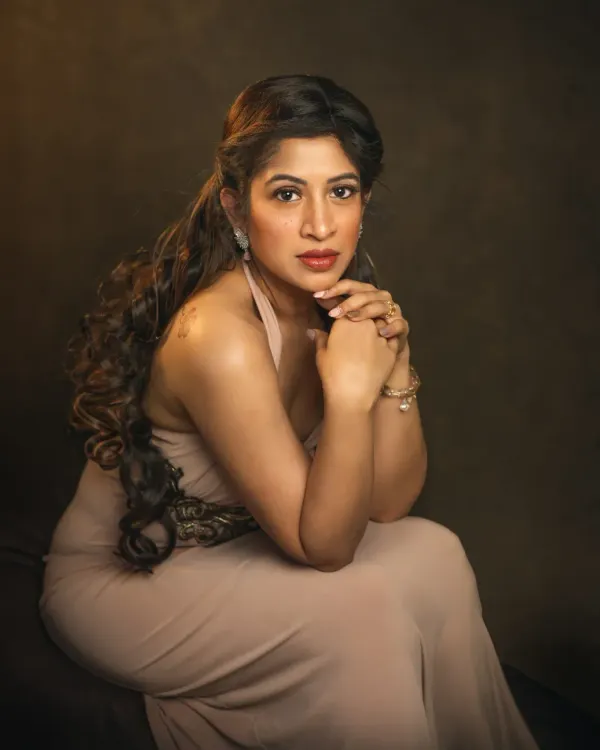 Celebrating a milestone like turning forty is a powerful act of self-love. This portrait of Pallavi captures her resilience and grace, using warm, painterly light to create an image that is both strong and soft, reflecting her journey as a survivor and a creative soul.