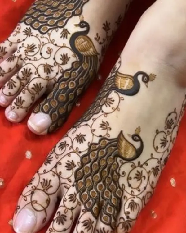 A classic peacock design for the feet, where the feathers flow beautifully from the ankle to the toes. This is a very popular and elegant choice for brides.