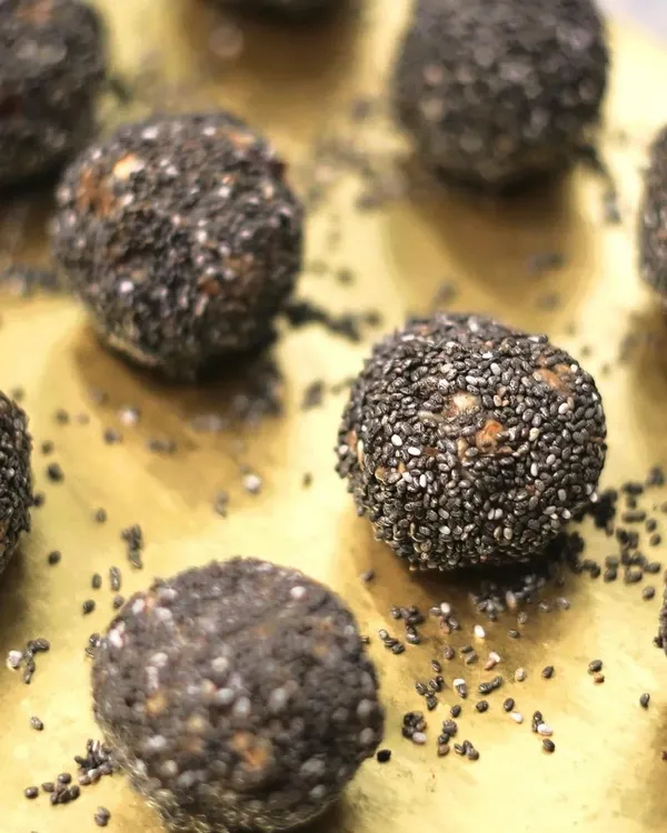 We believe in the power of seeds and nuts. Our chia energy balls are a perfect example, offering a healthy and delicious way to boost your gut diversity.