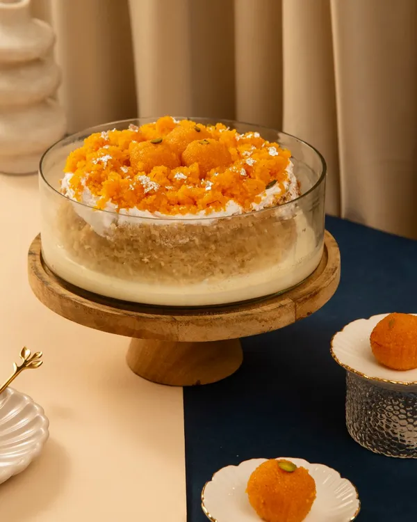 Celebrate this Rakhi with our Motichoor Tres Leches. It’s a delightful blend of traditional and modern flavors that promises to make your festivities truly special.