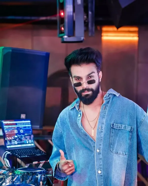 A moment of confidence behind the decks. I'm not just playing music, I'm curating a vibe and connecting with every single person in the room.