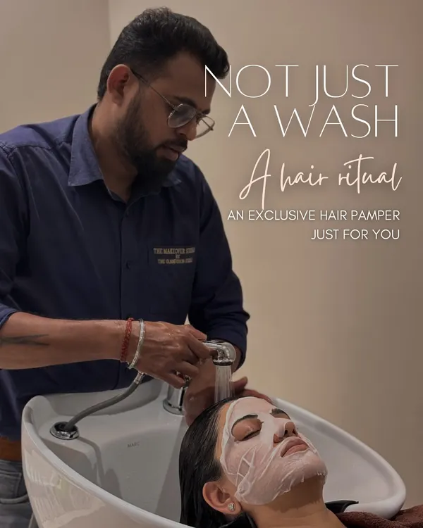 This isn't just a hair wash, it's a hair ritual. I focus on making this a moment of pure pampering, with an exclusive treatment designed just for you.