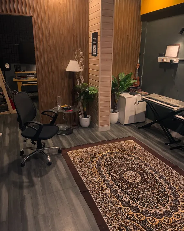 A cozy corner of our HSR Layout studio, featuring warm lighting and plants to create a welcoming and inspiring atmosphere for our students.
