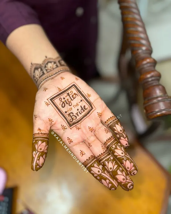 For the most important member of the bride tribe! A simple and chic "Sister of the Bride" design that stands out.