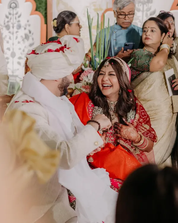 This picture is pure joy. Capturing the genuine laughter and happiness of a bride on her wedding day is the most rewarding feeling. My job is to ensure her makeup looks flawless through every smile.
