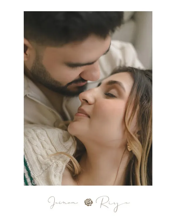 Wrapped in soft light and quiet emotion. This intimate close-up captures the deep connection and tenderness between a couple, turning a simple moment into something magical.