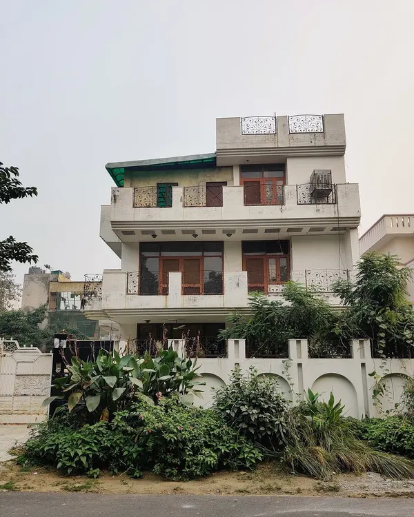 The starting point of one of our most ambitious transformation projects. This existing structure presented an opportunity to completely rethink the facade, layout, and overall living experience.