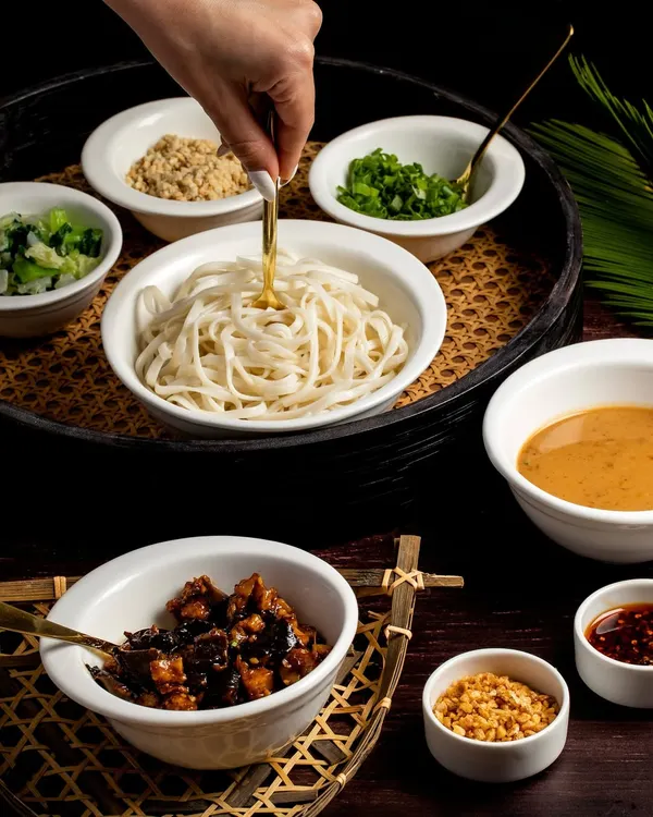 Bold, spicy, and unforgettable. Our Sichuan Dan Dan Noodles are a perfect main course, layered with heat, crunch, and flavour.