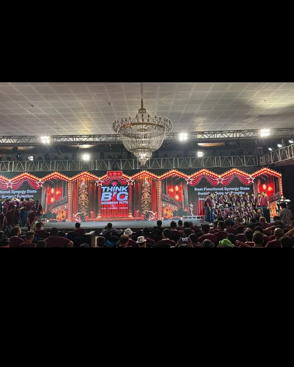 A grand awards ceremony at the TAFE All India Sales & Dealer’s Conference. We managed the entire show, including console operations, artist performances, and the seamless presentation of awards.
