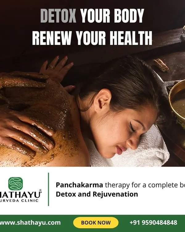 Detox your body to renew your health with our Panchakarma therapy. This image captures a moment from an herbal body treatment, which is part of a complete detoxification and rejuvenation program designed to cleanse and restore the body.