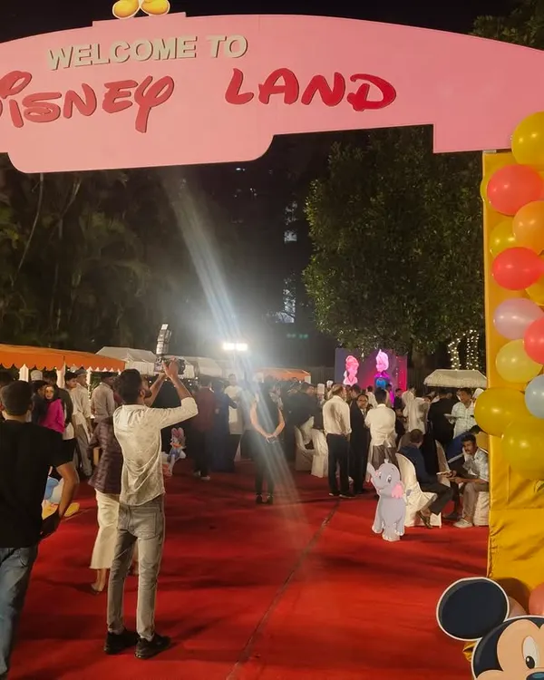 We love being part of grand celebrations, like this "Disney Land" themed annual day for The Oberoi, Bangalore. We provided multiple food stalls to match the festive atmosphere.