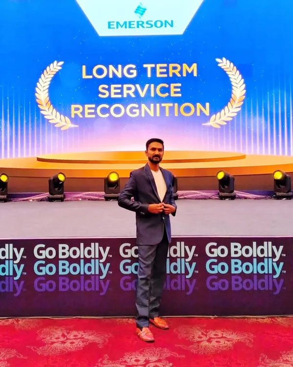On the grand stage for the Emerson Long Term Service Recognition awards. It was an honor to perform for such a prestigious corporate event and help celebrate their dedicated employees.