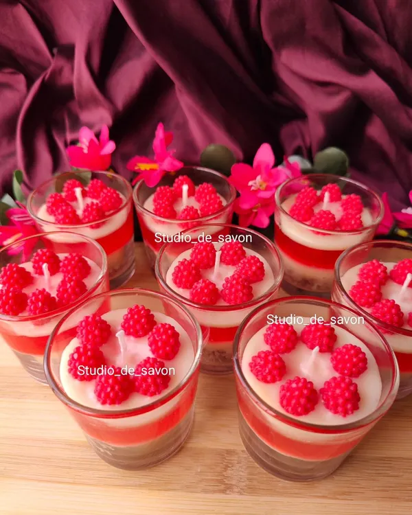Let the warm, inviting scent of my "Very Berry" candle fill your space. This layered candle is made with a combination of soy wax and gel wax.
