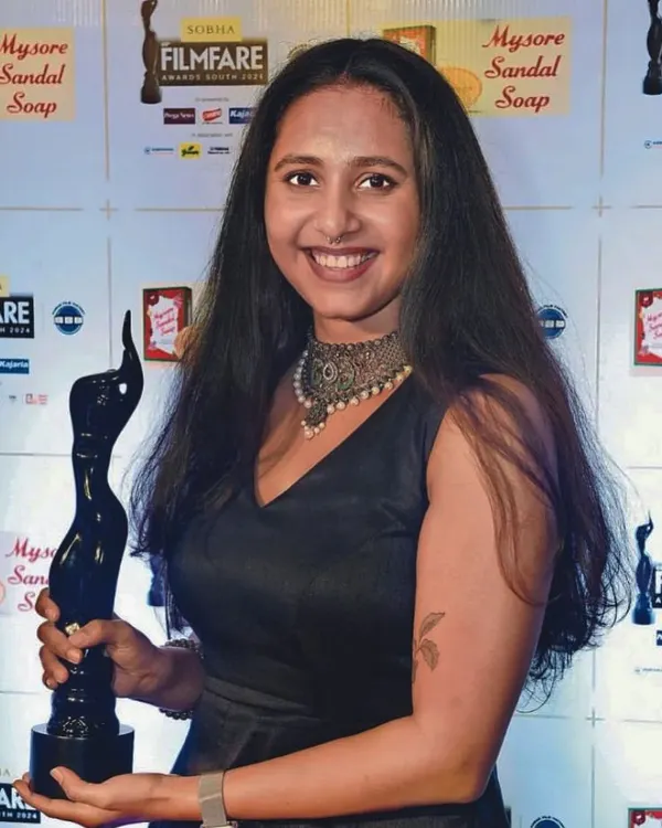 This moment, holding the Filmfare award for "Kadalanu Kaano Horatiro," feels like a dream. I am just so grateful for the love this song has received.