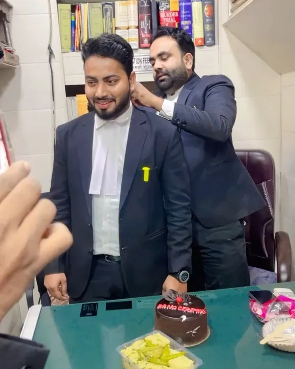 A significant milestone: my band ceremony with Team F 225. My mentor, Guru ji Adv. Arif Liyaquat, does the honors. This marks a formal step in my journey as an advocate.