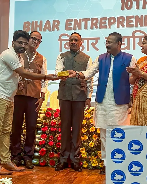 I was incredibly honored to have one of my co-founders accept the "Change Maker Award" at the Bihar Entrepreneurship Summit. This recognition from the state government is a testament to our commitment to sustainable design.