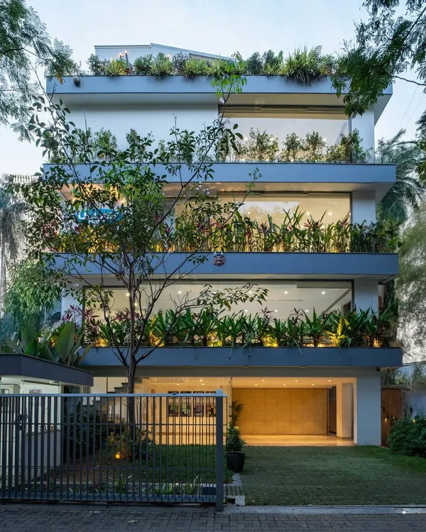 We believe architecture should breathe. This residence showcases our biophilic design approach, with living green terraces integrated into every level, creating a vertical garden that connects the home to nature in an urban setting.