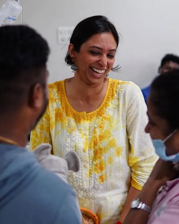 Sharing a laugh with doctors and nurses at The Child Trust Hospital in Chennai. Puppets have a unique ability to break the ice and bring a moment of lighthearted fun to the stressful healthcare environment.
