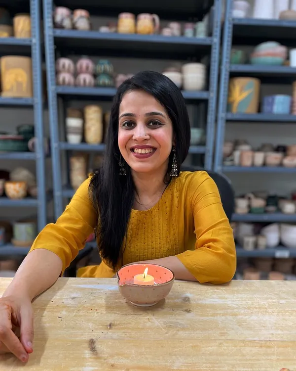 This is me in my studio. Maati Sona, which means 'soil gold', is my passion project. It's been a beautiful journey of learning and growing, and I'm so grateful for the warm response from this community.