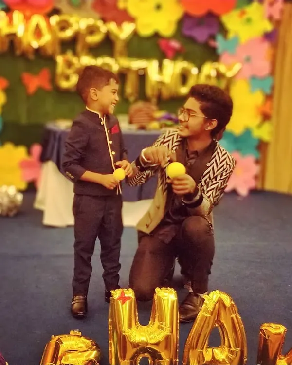 Sharing a moment of pure wonder with a young guest at a birthday party. My goal is to connect with kids on their level, making them feel like they are part of the magic and creating a memory they will cherish.