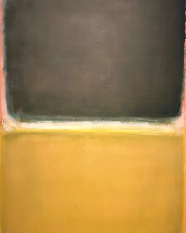 When in Paris, a visit to the Rothko retrospective at Fondation Louis Vuitton is a must. This photo captures one of his classic color field paintings.