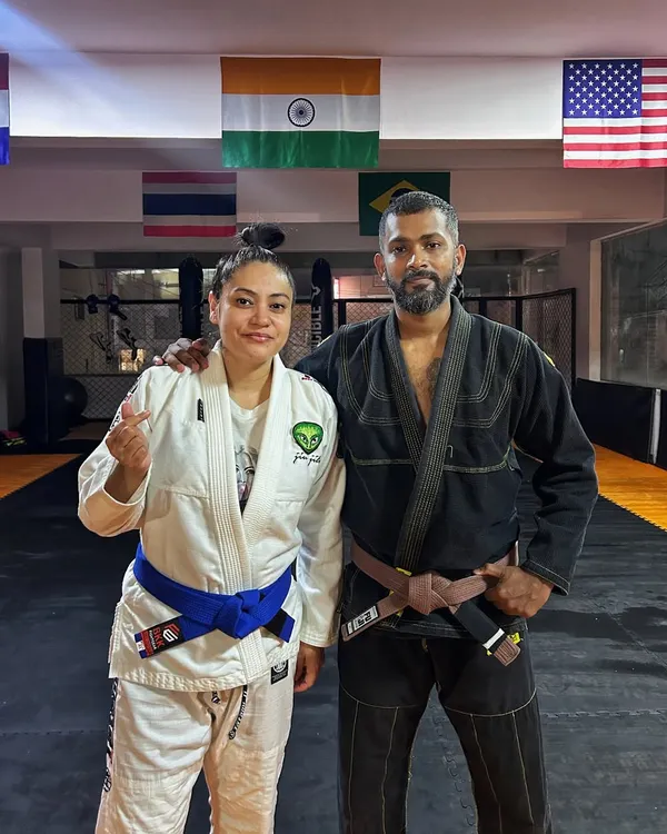 A proud moment with one of our dedicated students, celebrating six years of our academy. This is what our Gi Jiu-Jitsu journey is all about, building a legacy of skill and community.