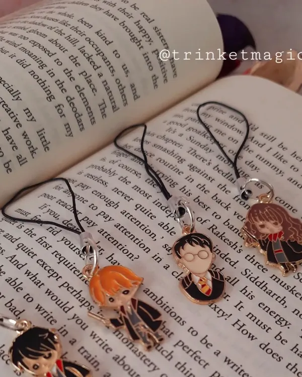 Unlock the magic of Hogwarts with these Harry Potter phone charms. This collection features Harry, Ron, and Hermione, perfect for any Potterhead to carry a bit of magic with them.