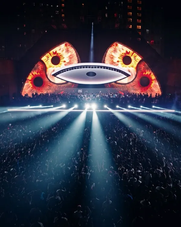 The 'NEWORLD' stage for Argy's show, featuring colossal, fiery eyes on the LED screens that stared out over the massive crowd.