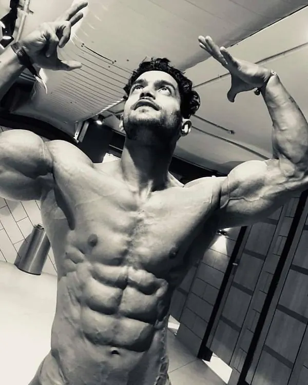 This is the result of discipline and perseverance. My approach to bodybuilding is an art form, sculpting the body to achieve peak condition, symmetry, and definition. This is the standard I bring to my own prep and to yours.