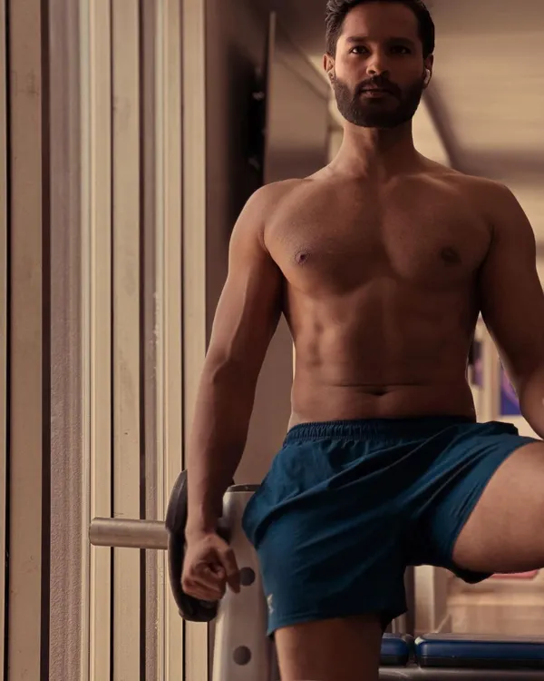 A shot from a training session. I believe a coach should embody the results they promise, and I work hard to maintain my own physique and strength.