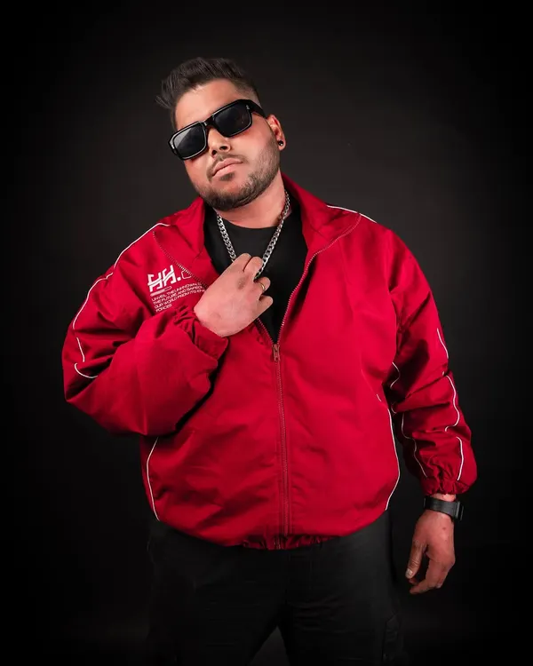 Fresh look, fierce energy. This is the confidence and style I bring to my brand and my performances.