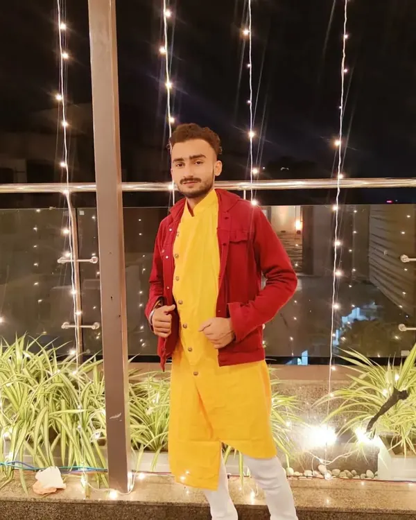 Dressed for a festive occasion. I adapt my style for private events like sangeets or Diwali parties, but the energy remains 100% Kill3r.