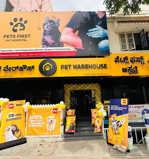 This is our HRBR Layout branch, home to our 24/7 emergency pet hospital and a fully stocked pet store. We designed it to be your one-stop destination for everything your pet needs, any time of day or night.