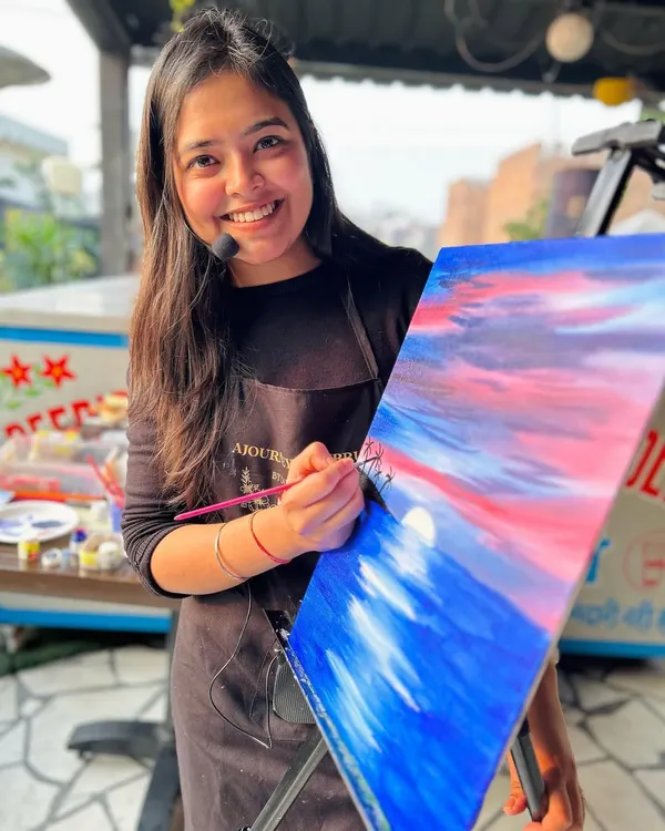 Just popping in to say hi! I love hosting art workshops because I get to share my passion and see the creativity of others come to life.