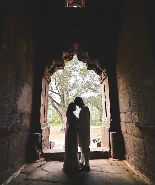 This is the kind of magic we love to create. We found a quiet moment away from the chaos, using the dramatic archway of a historic monument to frame this couple's connection. It’s more than a photo; it’s a piece of art that tells a story of intimacy and timeless romance.