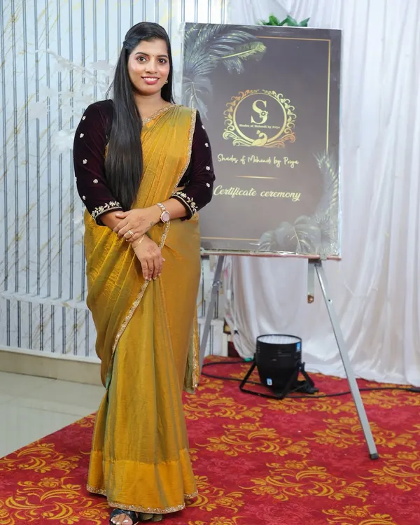 A proud moment at a certificate ceremony for one of my mehendi batches. It feels wonderful to see my students complete their course and start their own journey.