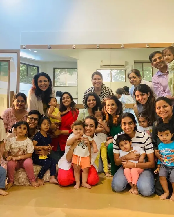 What a beautiful group of families! Wrapping up a term is always bittersweet, but I love looking back at all the happy faces and the community we've built together through music.