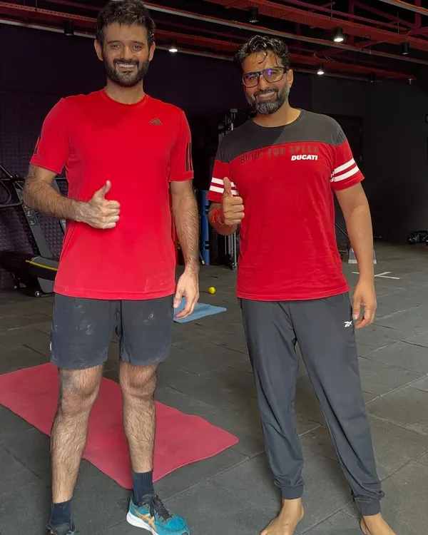 A great session is always worth a thumbs up. The positive energy and camaraderie between clients and trainers after a tough workout is what makes our community special.