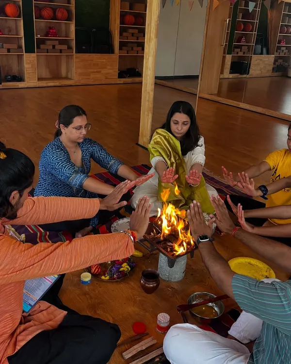 Together, we generate warmth and positive energy. Our community gathers around the sacred havan fire, a ritual we perform to mark new beginnings and set intentions for our shared practice and learning.
