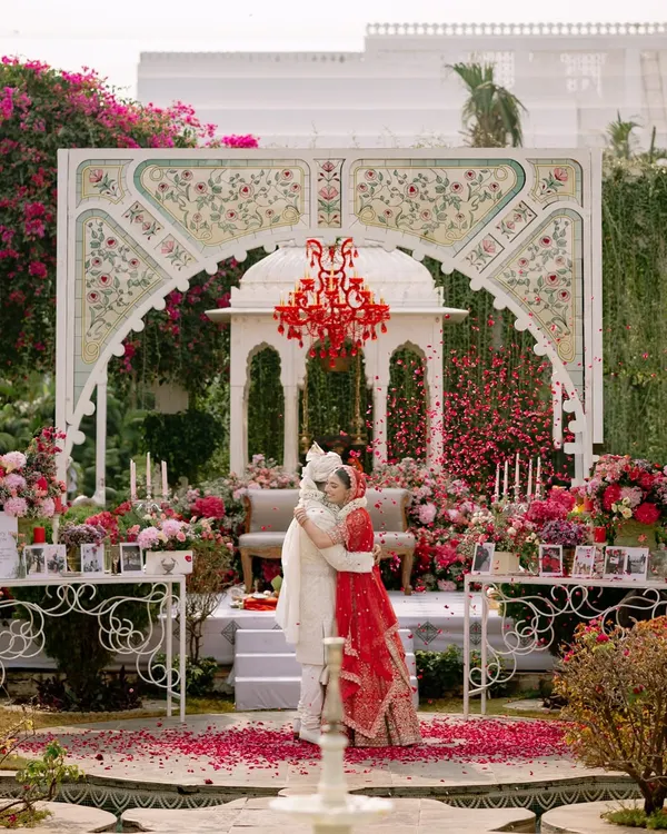 For Sarah and Vikram, we brought a "Tale as Old as Time" to life. This custom-designed mandap, set against a backdrop of lush florals, became the heart of their story. It’s moments like this, where design and emotion meet, that I live for.