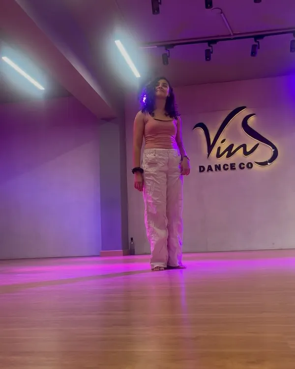 A moment of pure bliss in the studio. Dance has added so much life to my existence, and on days like International Dance Day, I am filled with gratitude for this beautiful art form.