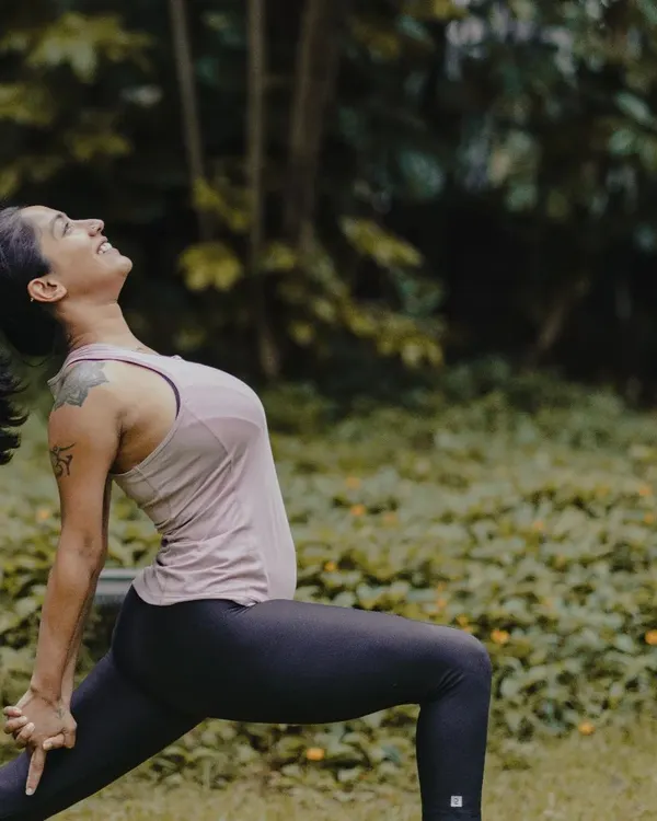 This is the feeling I hope to share in every class. A moment of pure joy, connecting with the breath, and opening the heart in a Baddha Virabhadrasana, or Humble Warrior pose. It’s not about perfection, but about the beautiful energy we create when we move and breathe with intention.