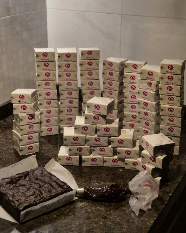 This was a huge but rewarding order of 100 brownies for a baby shower. Handling bulk orders like this has taught me so much about planning, consistency, and turning my passion into a real business.
