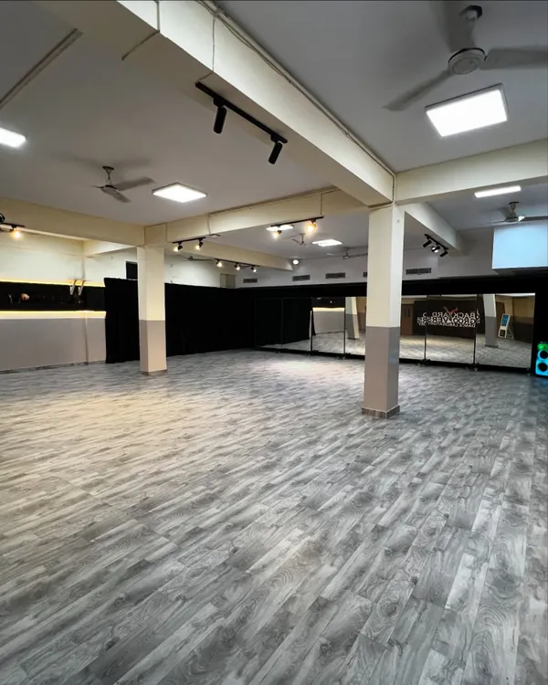 The first look at our beautiful, modern 1600 square foot studio in Palam Vihar. This spacious, open-plan dance floor is where the magic begins, equipped with professional lighting and mirrors.