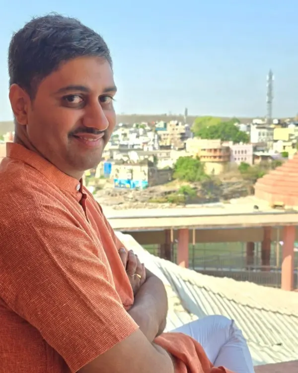 A pleasant moment during my tour to Omkareshwar, a place rich in spirituality.