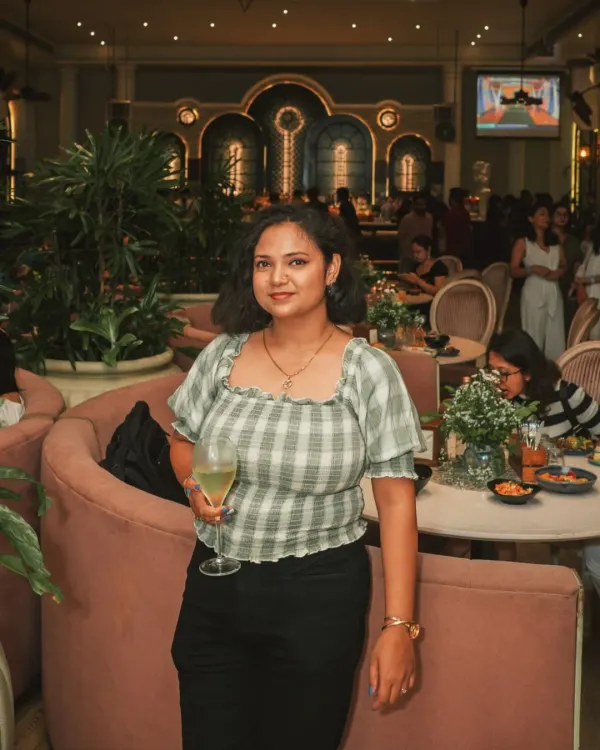 A sold-out corporate event that didn't feel corporate at all. The room filled with laughter, easy banter, and the quiet thrill of a night done right.