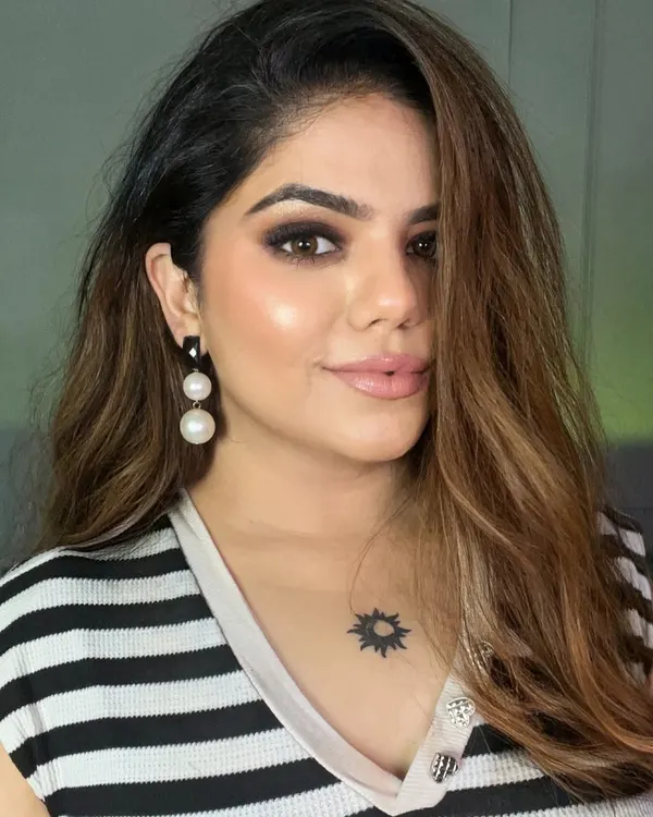A smokey eye and nude lip for a coffee date with my husband. This is my go-to look when I want to feel a little glamorous.